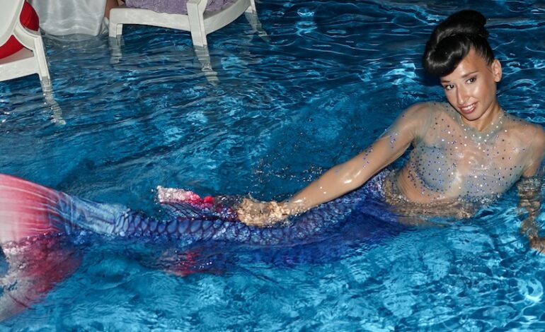 WHITE DINNER WATER SHOW EVA3000 ph Press
